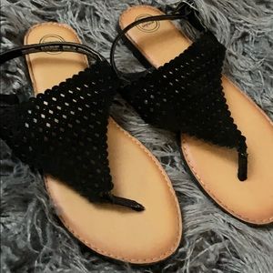 These are beach flip flops with a cute design.